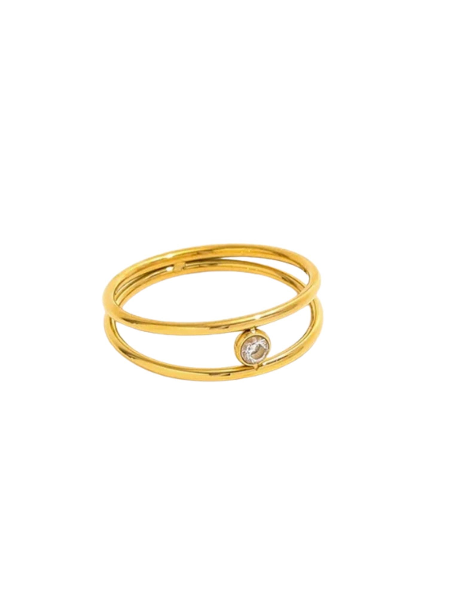 Anel Dourado de Aros Duplos com Zircónia Brilhante